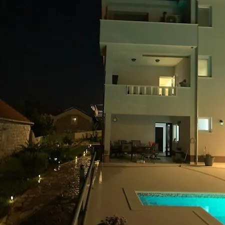 Imotski Am Blauen See Apartment With 2 Bedrooms 2 Bathrooms Appartamento